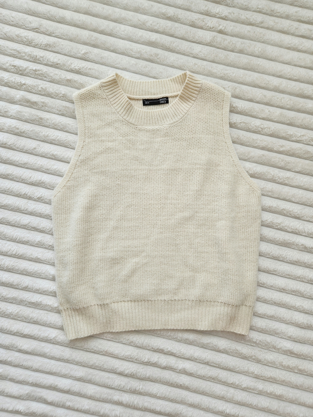 H&M Off-White Knit Crewneck Sleeveless Sweater Vest